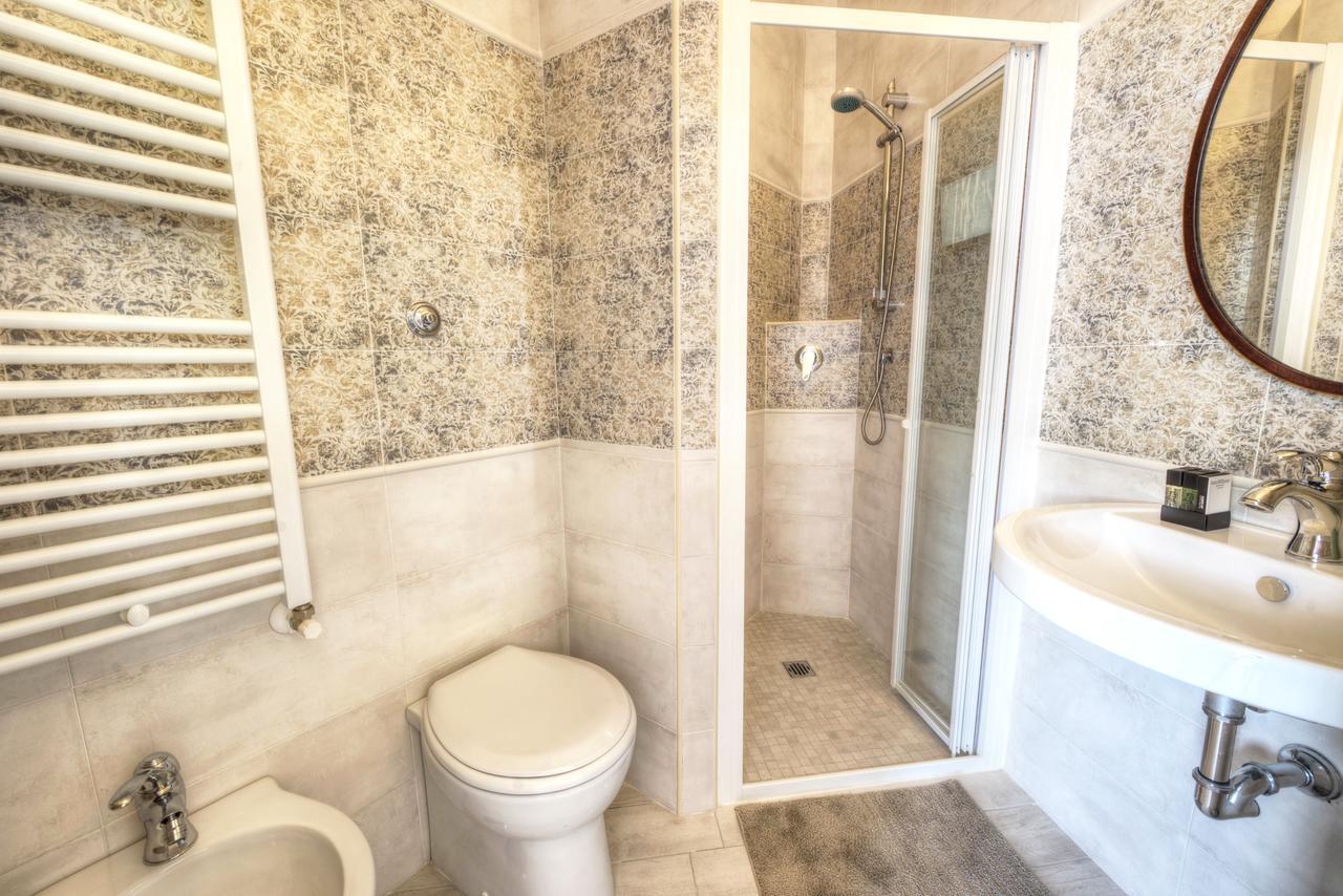 Bed and Breakfast Villino Emanuele Santa Marinella Exterior foto