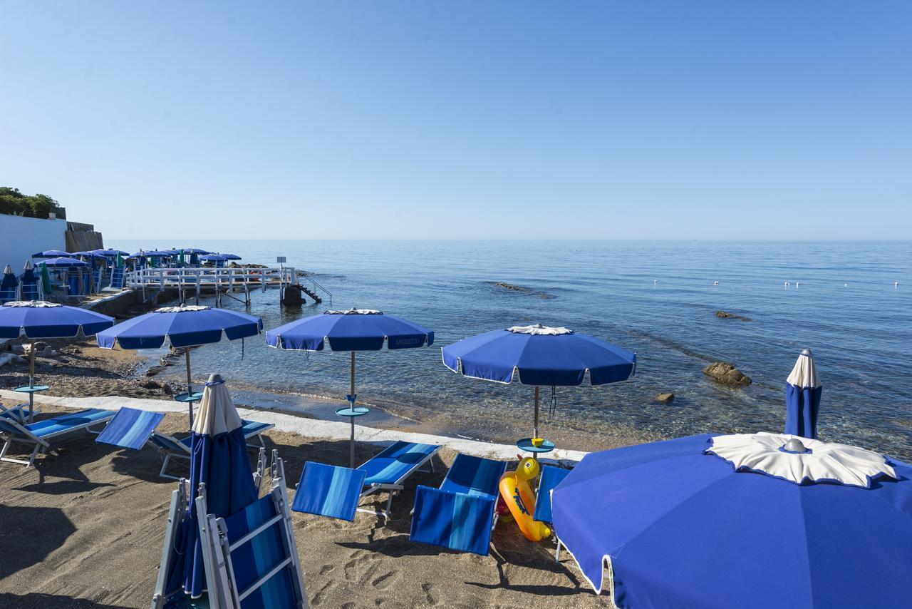 Bed and Breakfast Villino Emanuele Santa Marinella Exterior foto