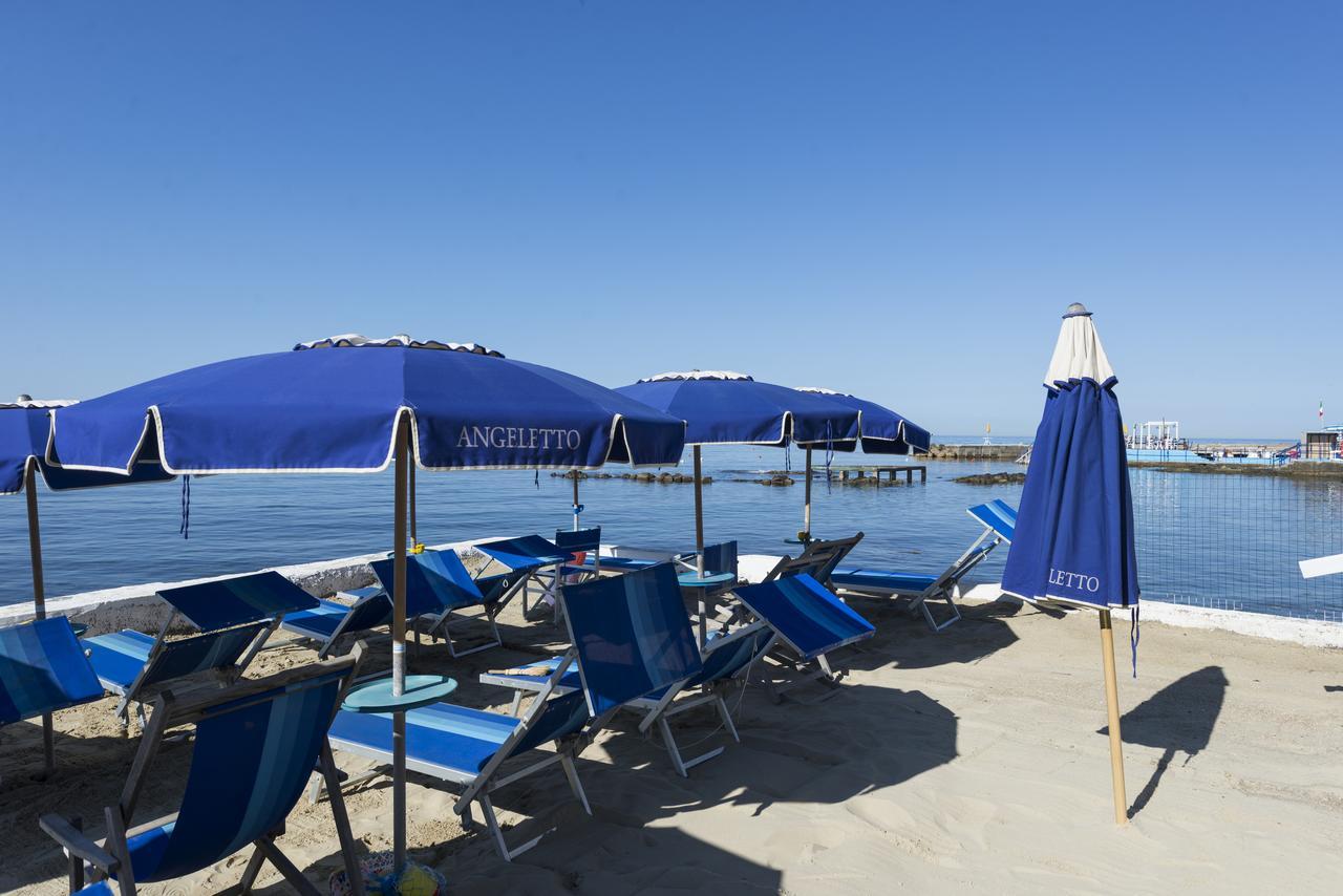 Bed and Breakfast Villino Emanuele Santa Marinella Exterior foto