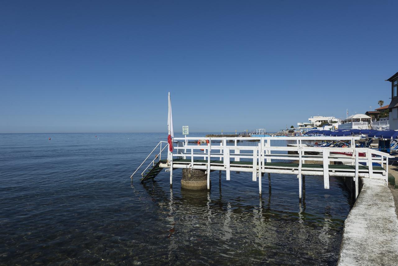 Bed and Breakfast Villino Emanuele Santa Marinella Exterior foto